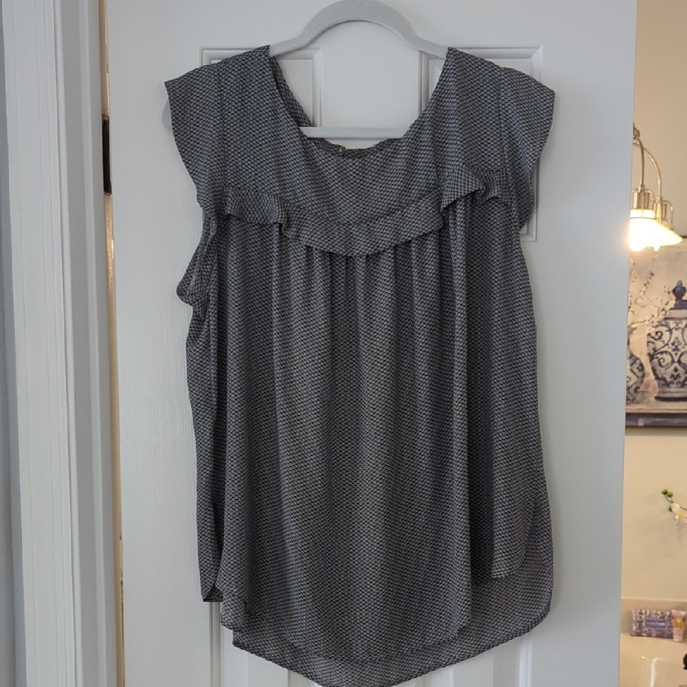 LOFT Black and White Patterned Blouse
